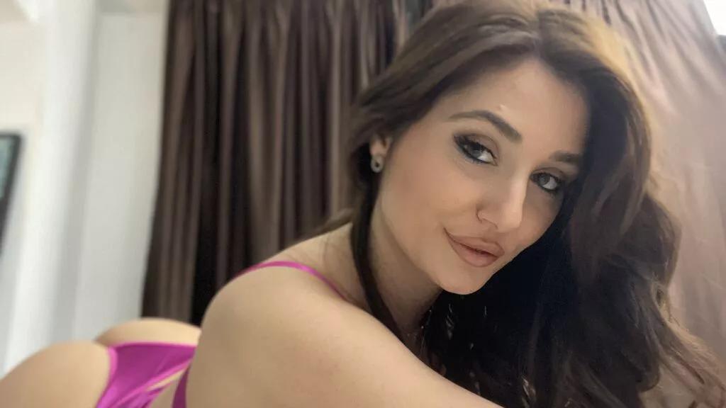 KassieWeins from LiveJasmin