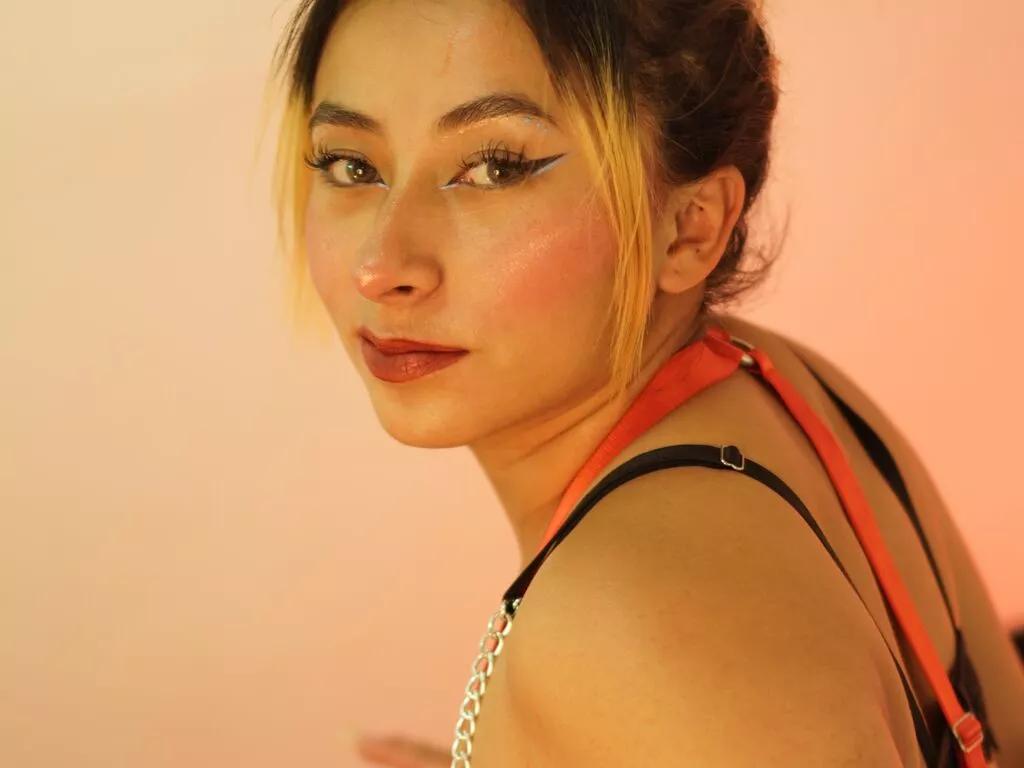 Khalessii webcams show profile image 