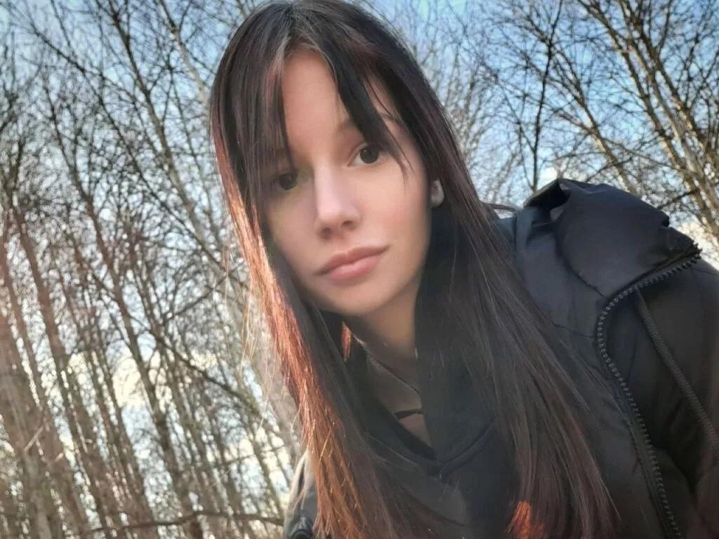 KiraNovak webcams show profile image 