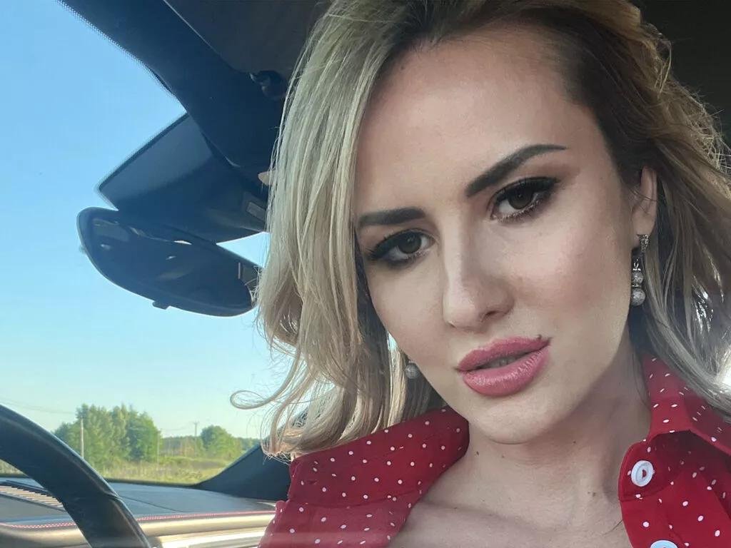 LanaShock from LiveJasmin
