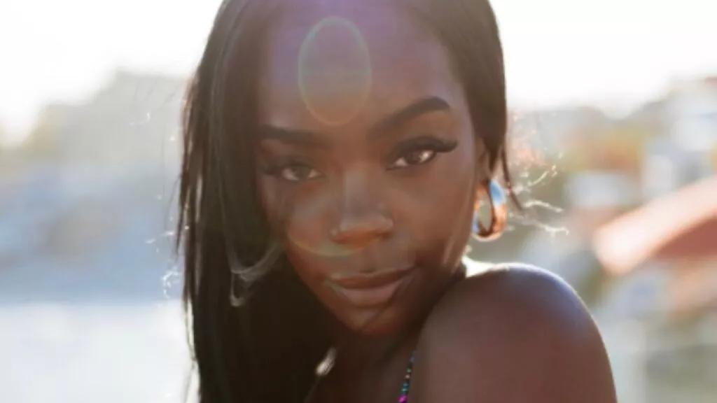 LylaJones webcams show profile image 