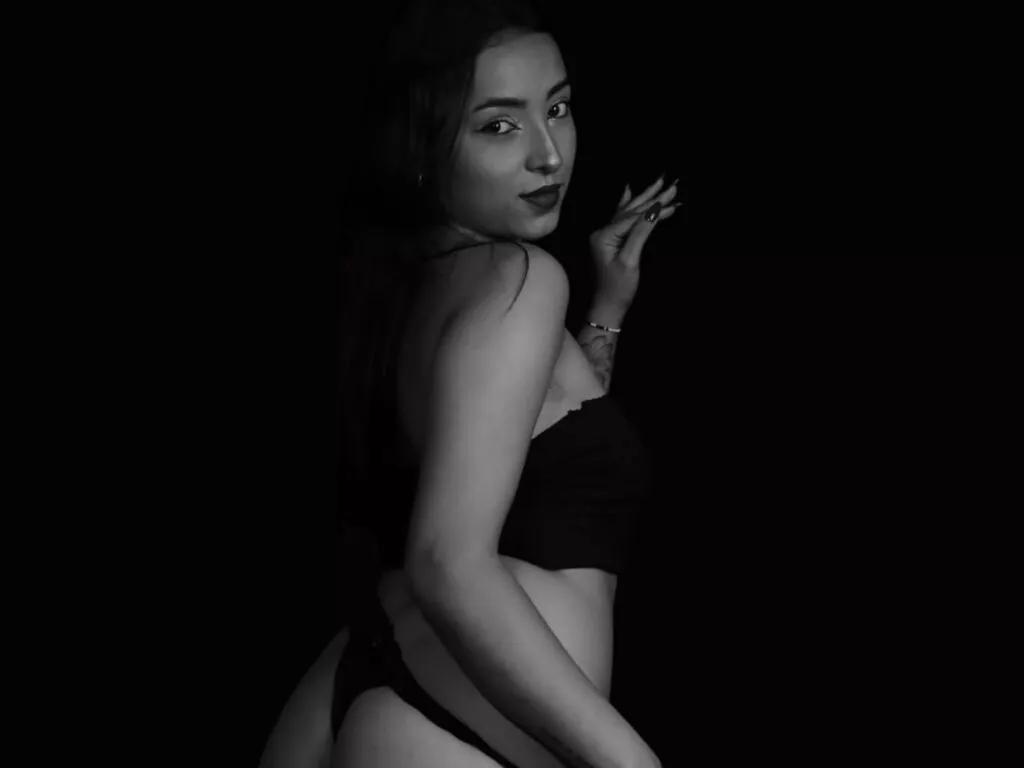 MaraLewiski webcams show profile image 