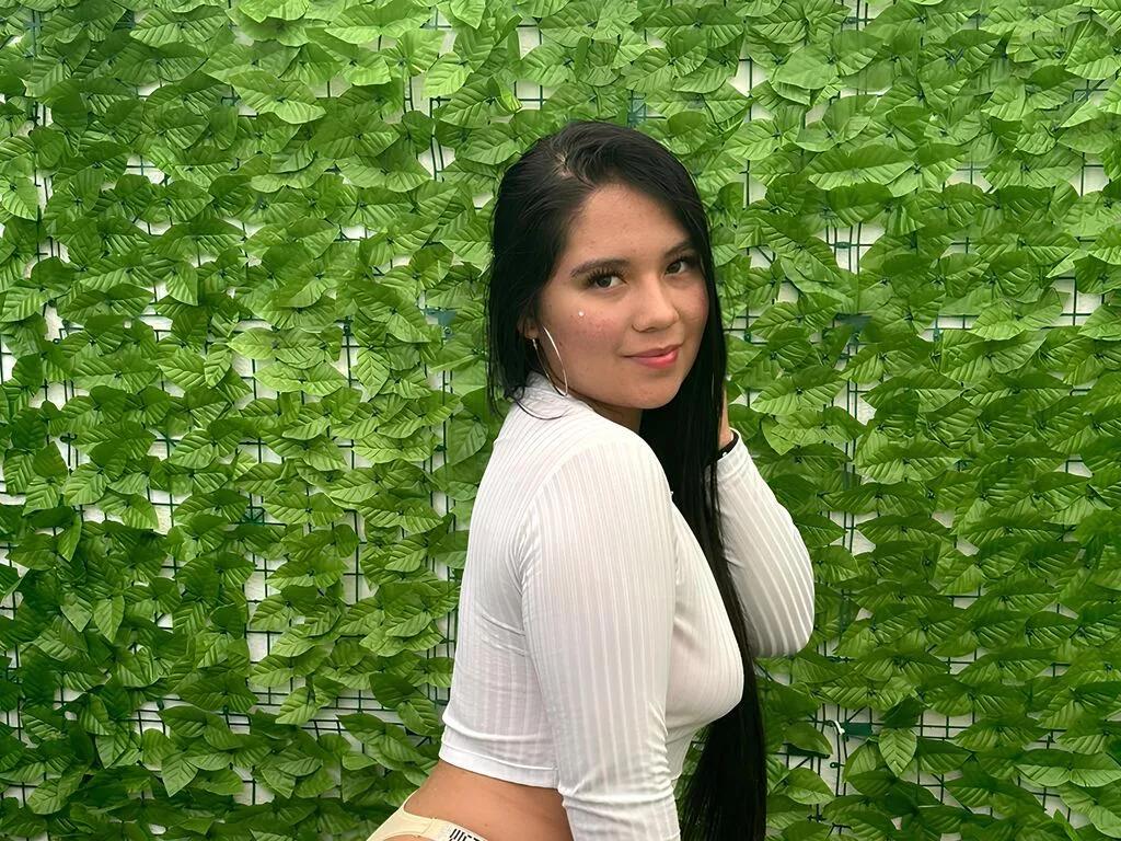 MaylyMorissette on LiveJasmin