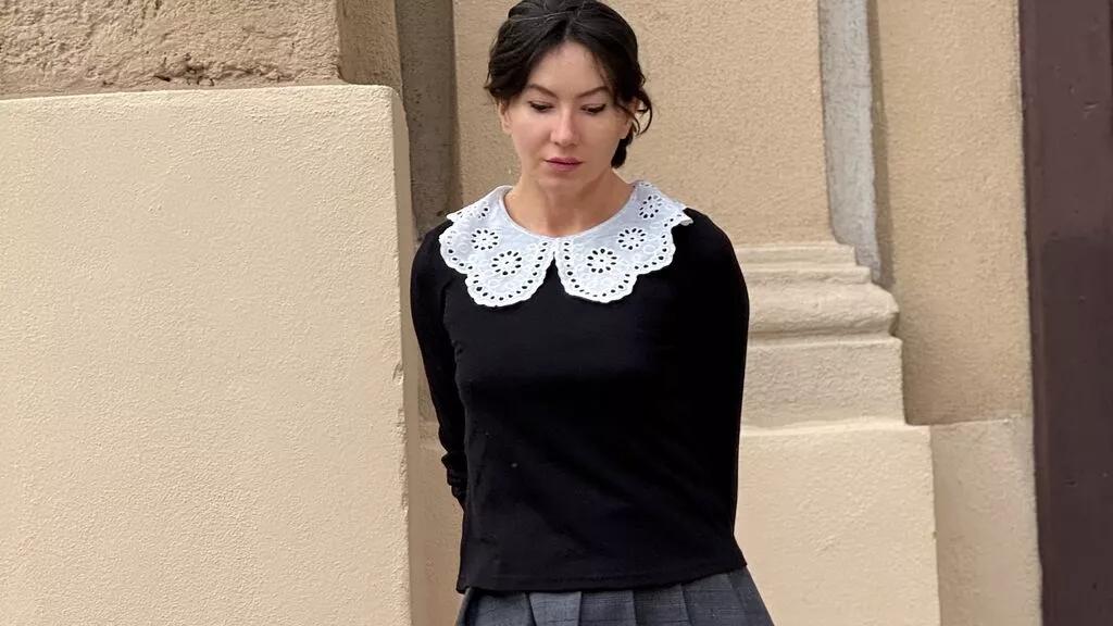 MnemoZeina from LiveJasmin