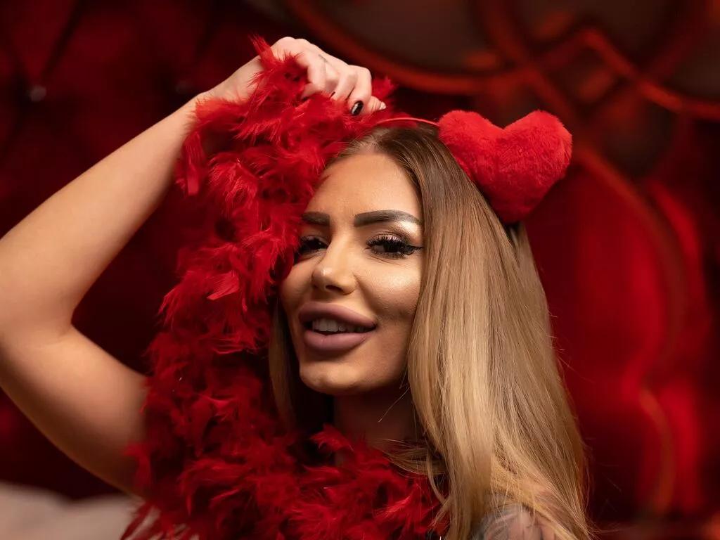 RaquelleInks webcams show profile image 