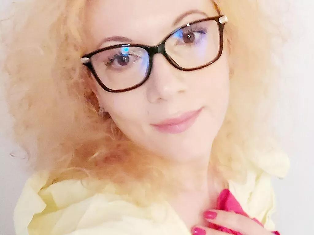 ScarlettJourney webcams show profile image 