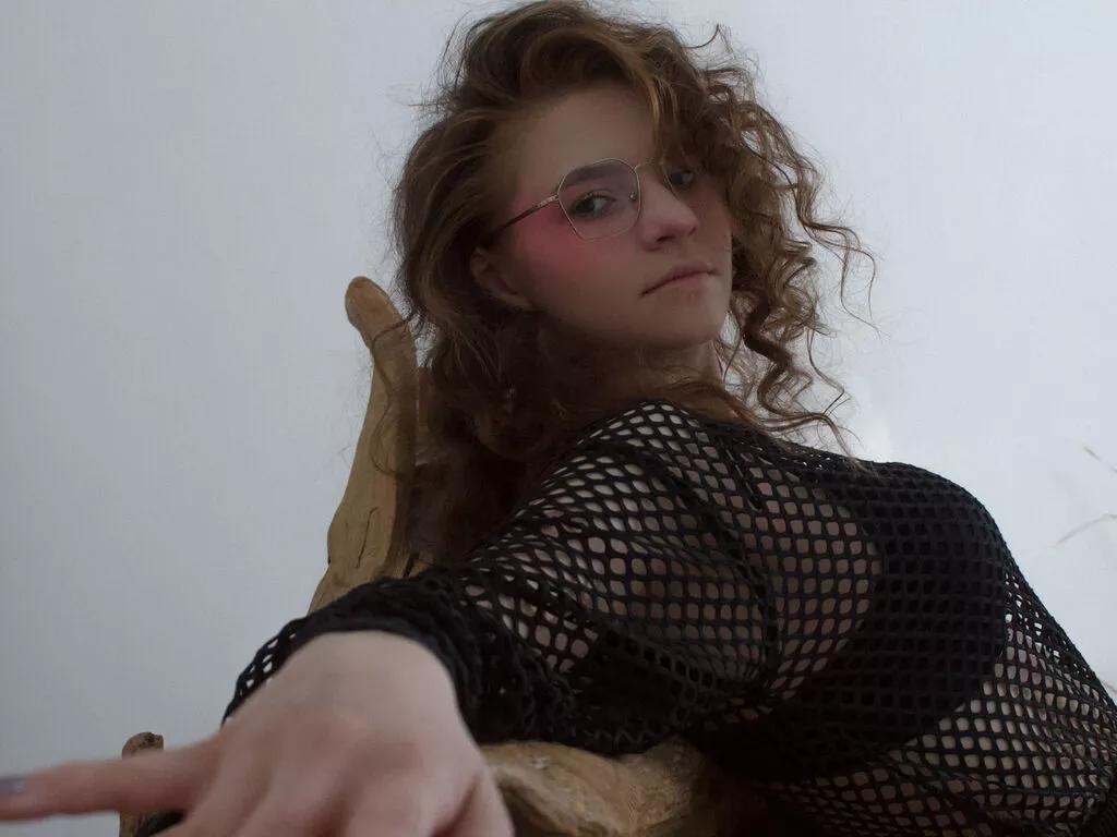 ValeriyaLand webcams show profile image 