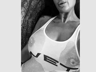 ChloeVaynee webcams show profile image 