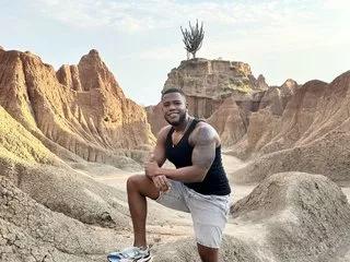 JoanSaenz24 webcams show profile image 