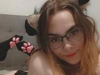LilBlossomPet from Streamate