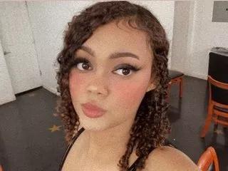 MadiAyala webcams show profile image 