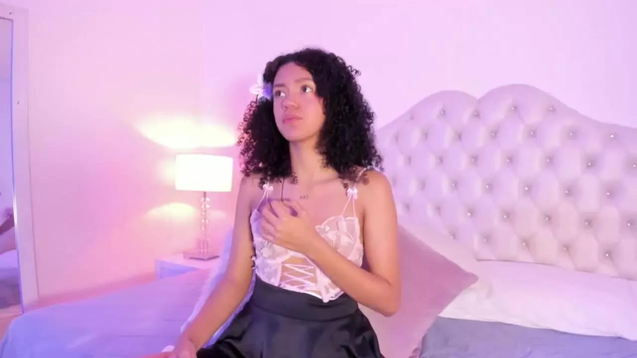 AmarantaFoxz from Streamray