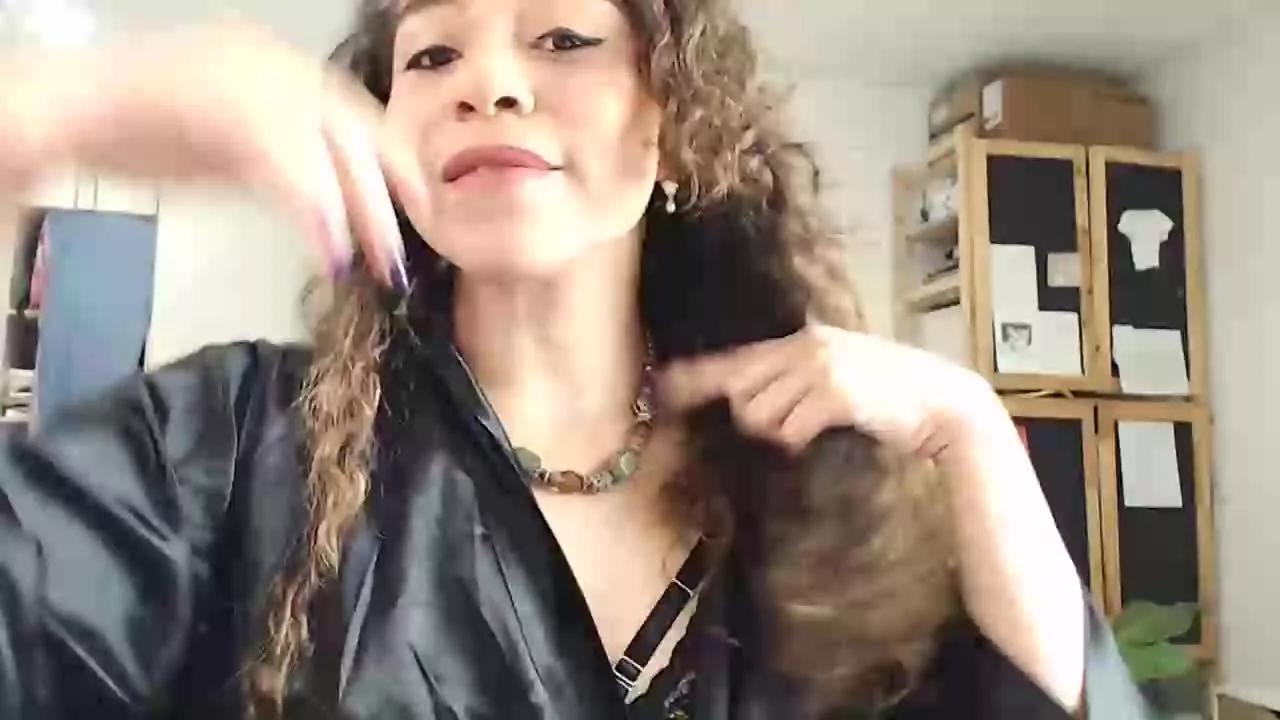 Annekamy from Streamray