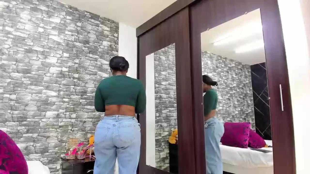 ArianaBlack from Streamray