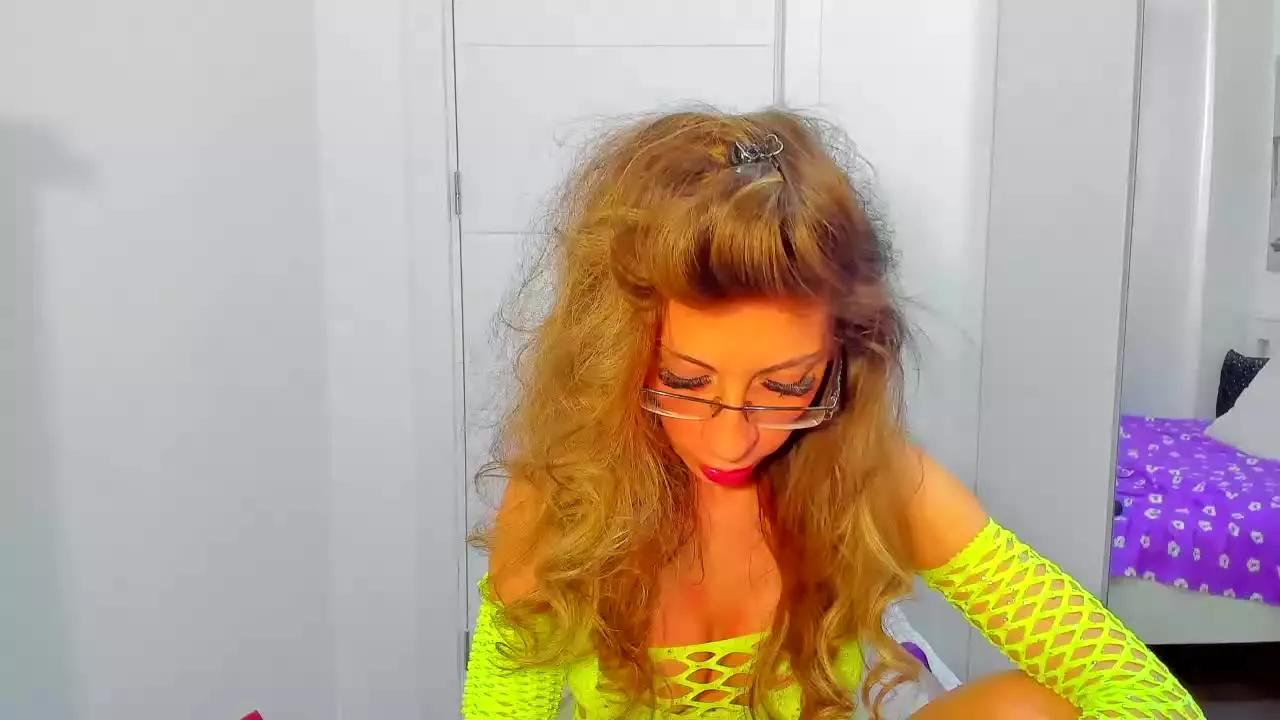 AvaMonroe77 from Streamray
