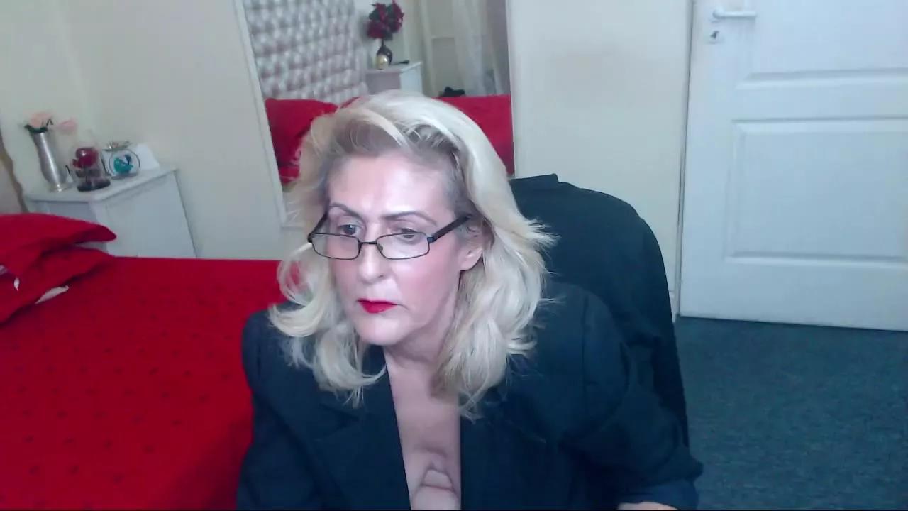 ElenaJuarez from Streamray