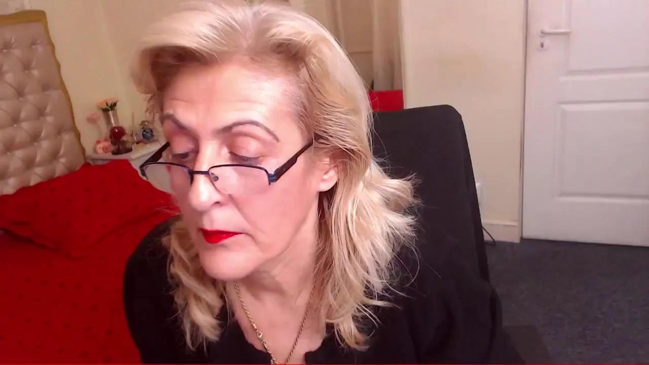 ElenaJuarez from Streamray