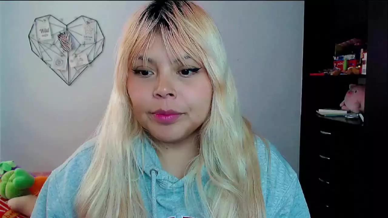EllieAutumn from Streamray