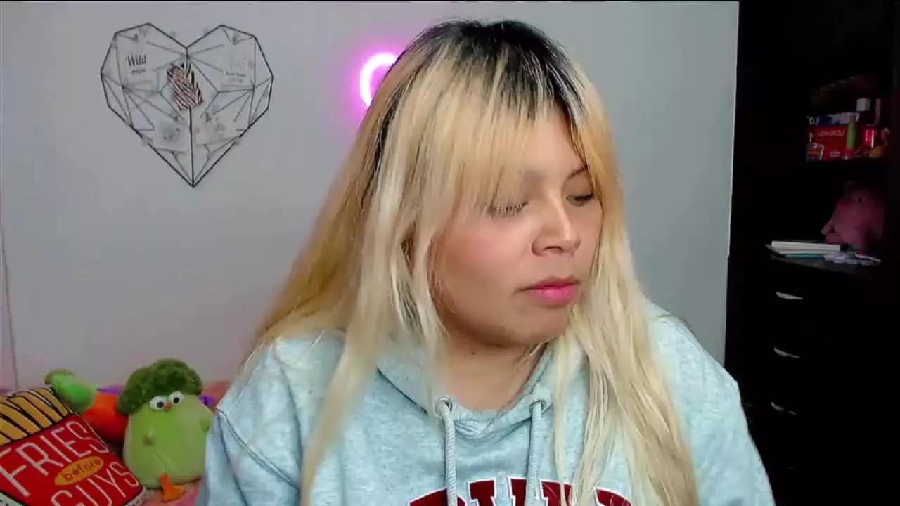 EllieAutumn from Streamray
