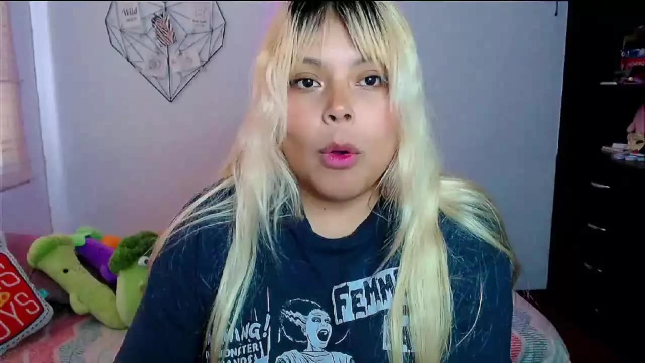 EllieAutumn from Streamray