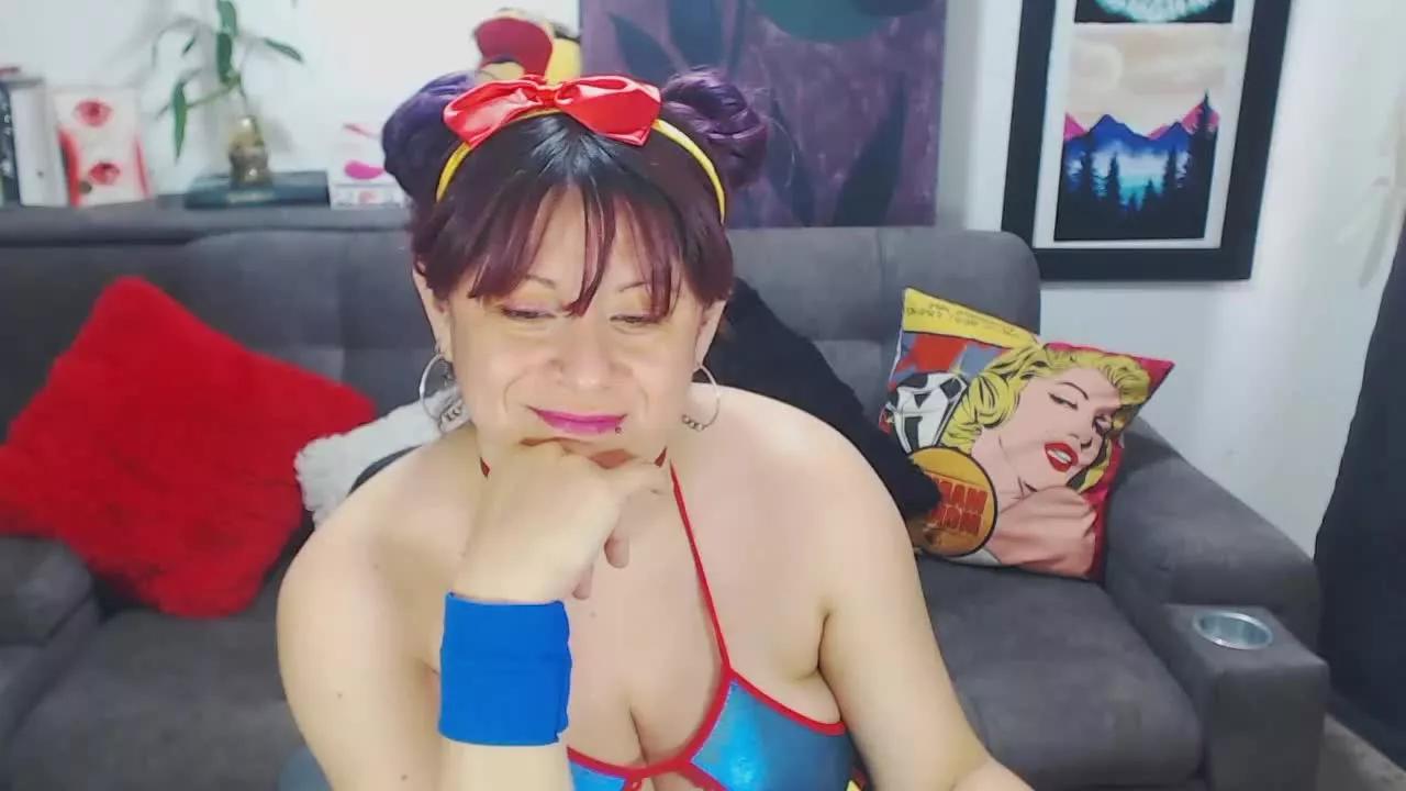 EmmaVelvet from Streamray