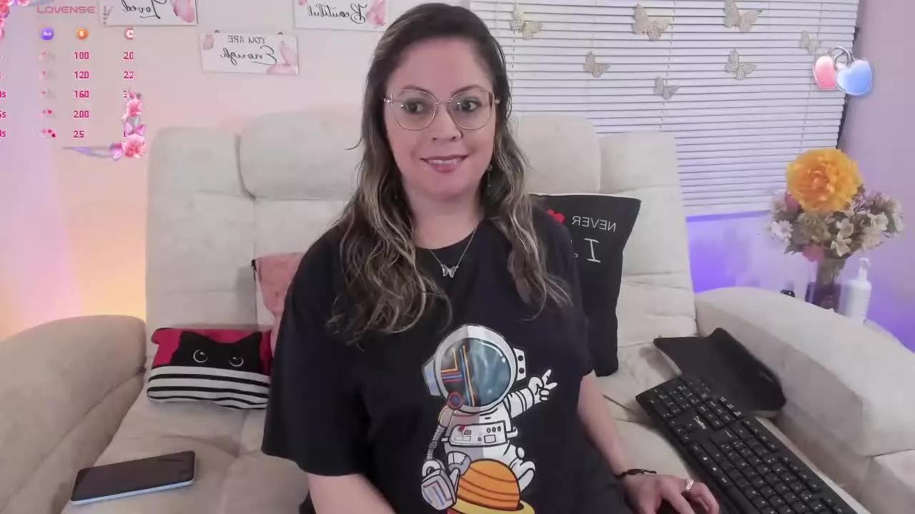 GoddessSara from Streamray