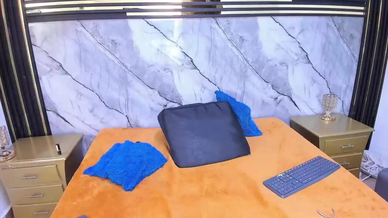 HannyManson from Streamray