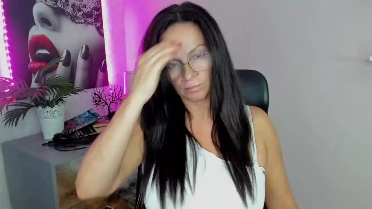 HelenTasty from Streamray