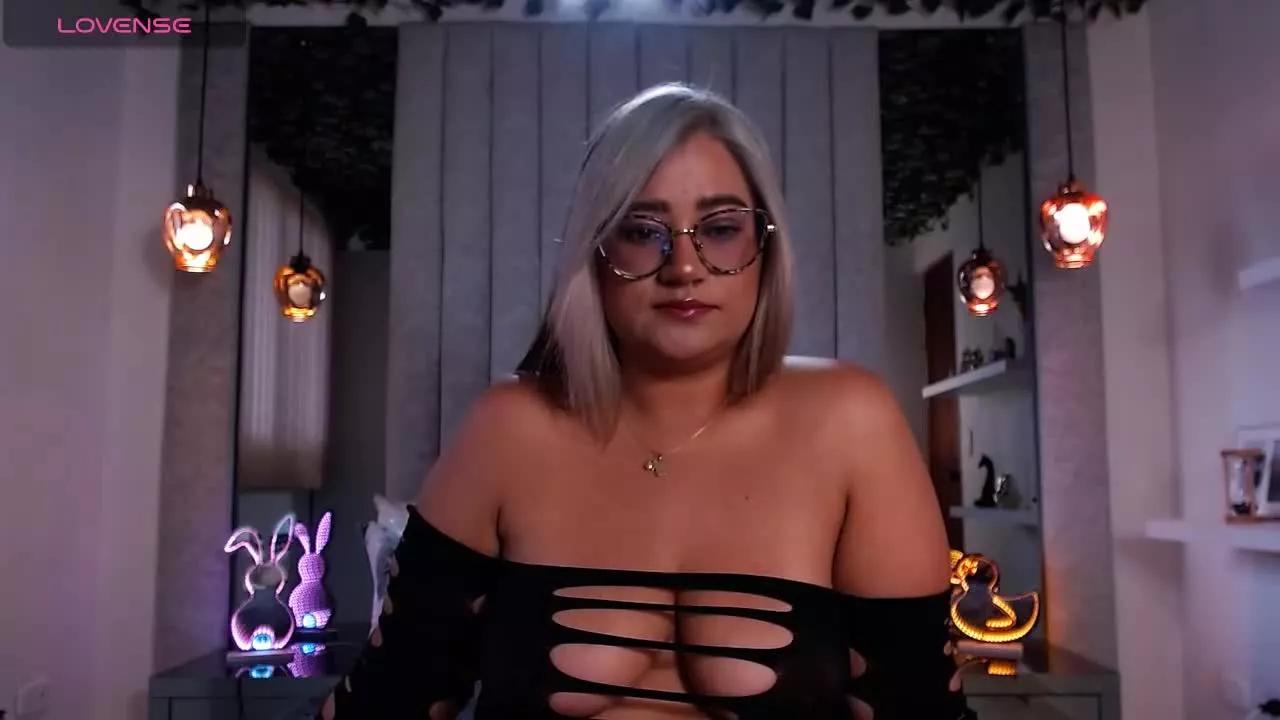 IndiVelvet from Streamray