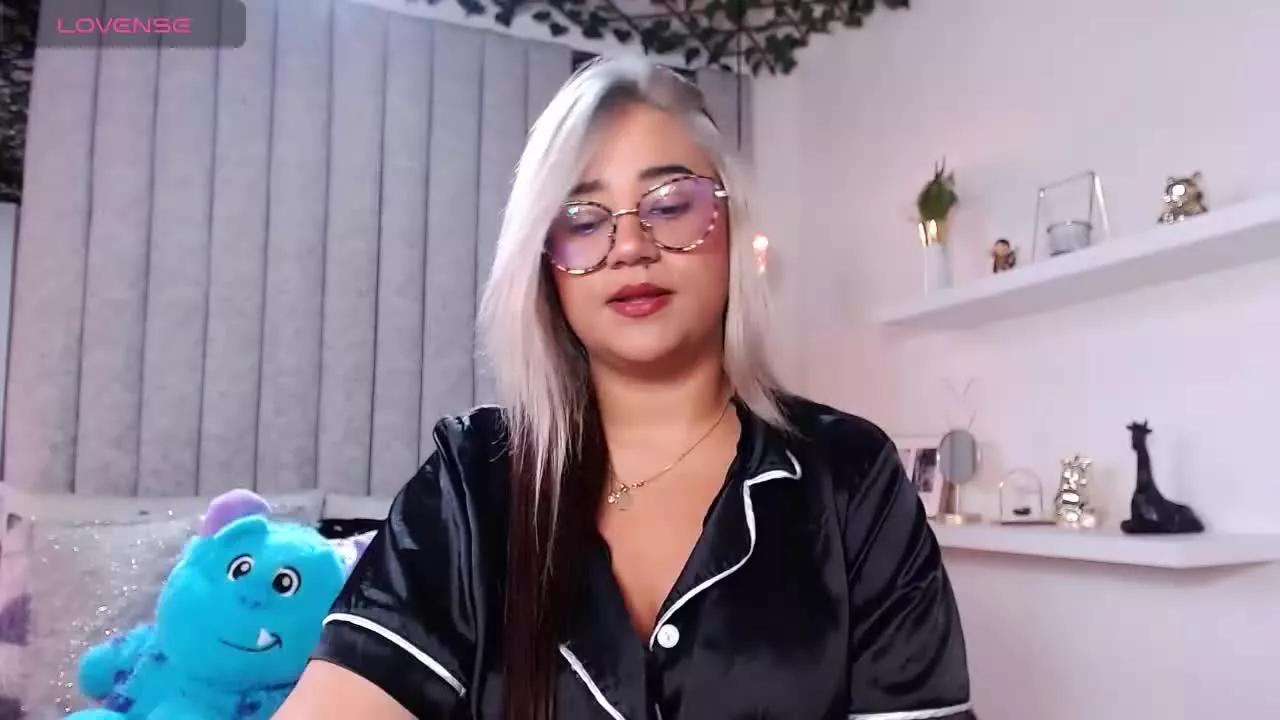 IndiVelvet from Streamray