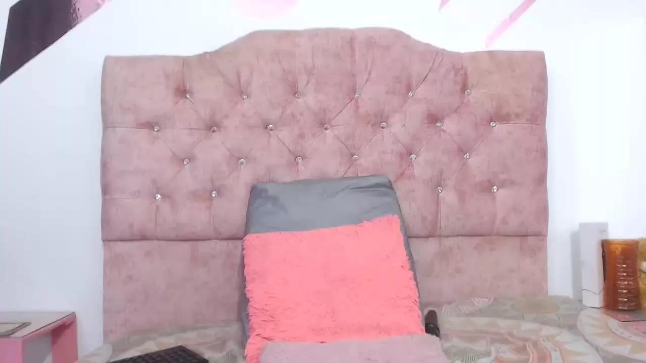 Kitten_Hot from Streamray