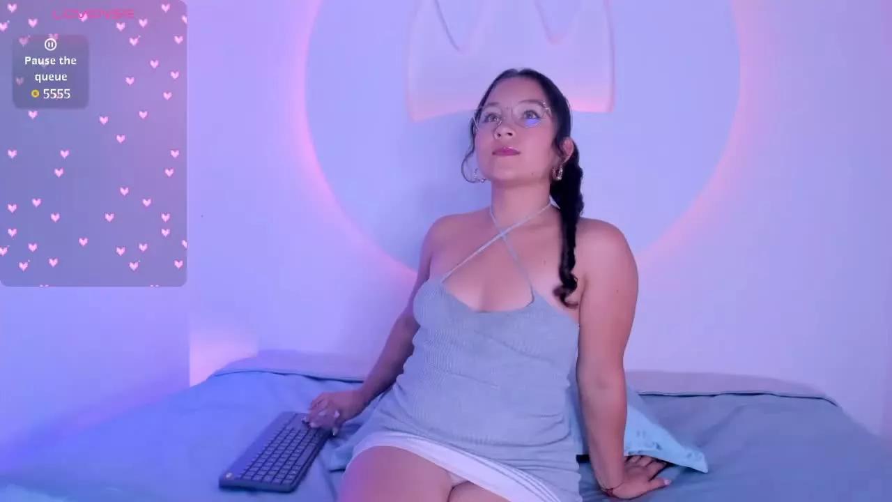 KittenLittleEyes from Streamray