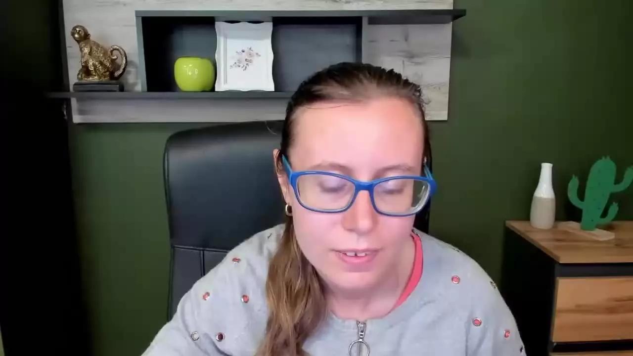 LizzySparkle from Streamray