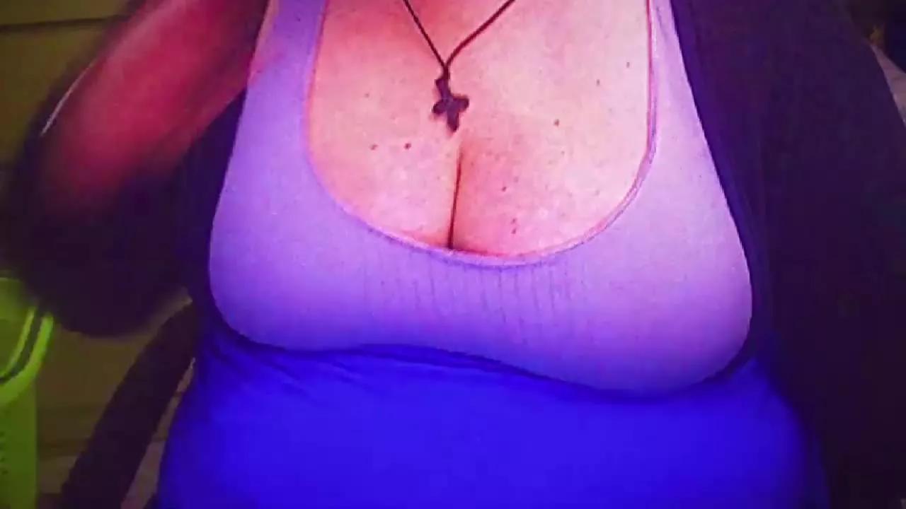 mayalove6969 from Streamray