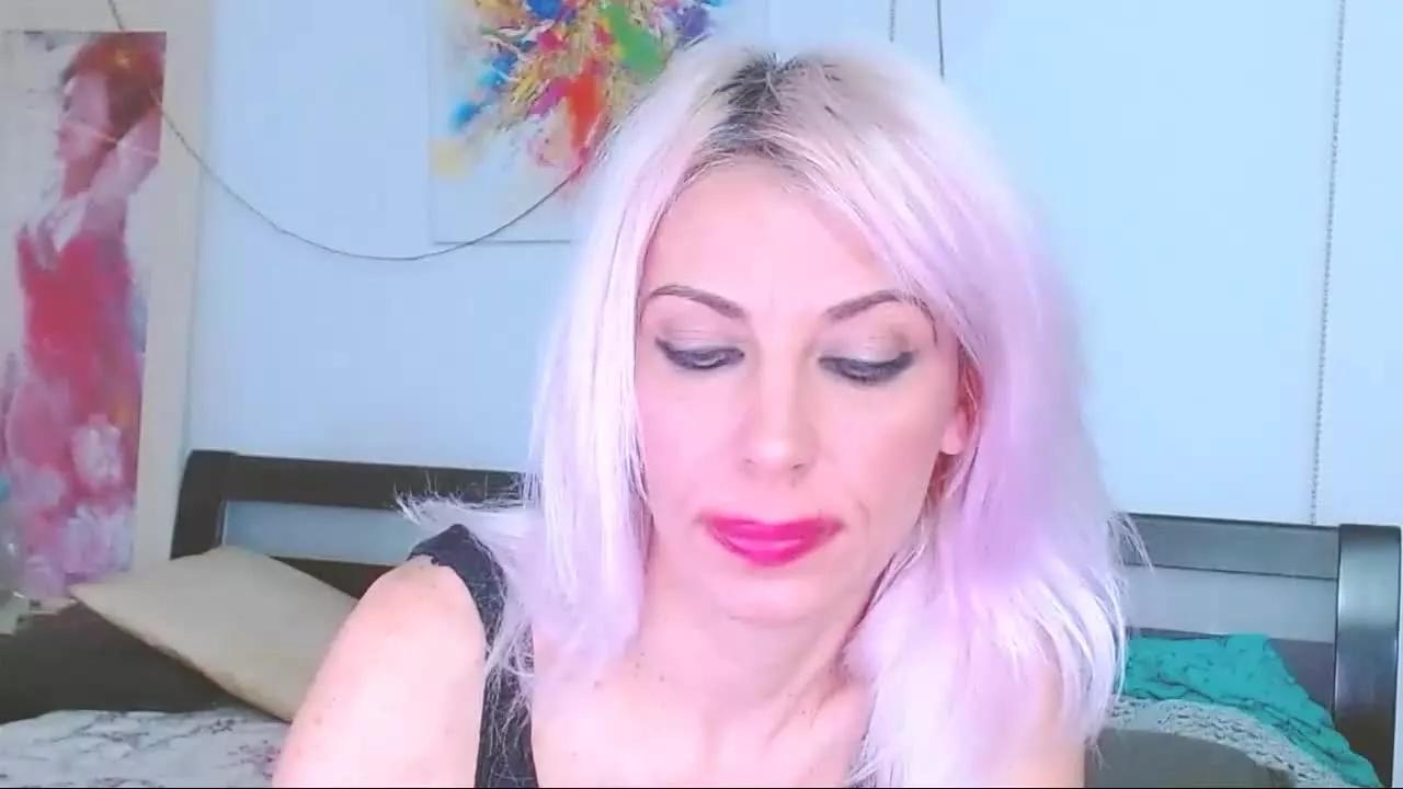 MissLaraHoney from Streamray