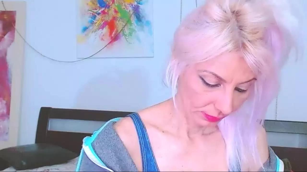 MissLaraHoney from Streamray