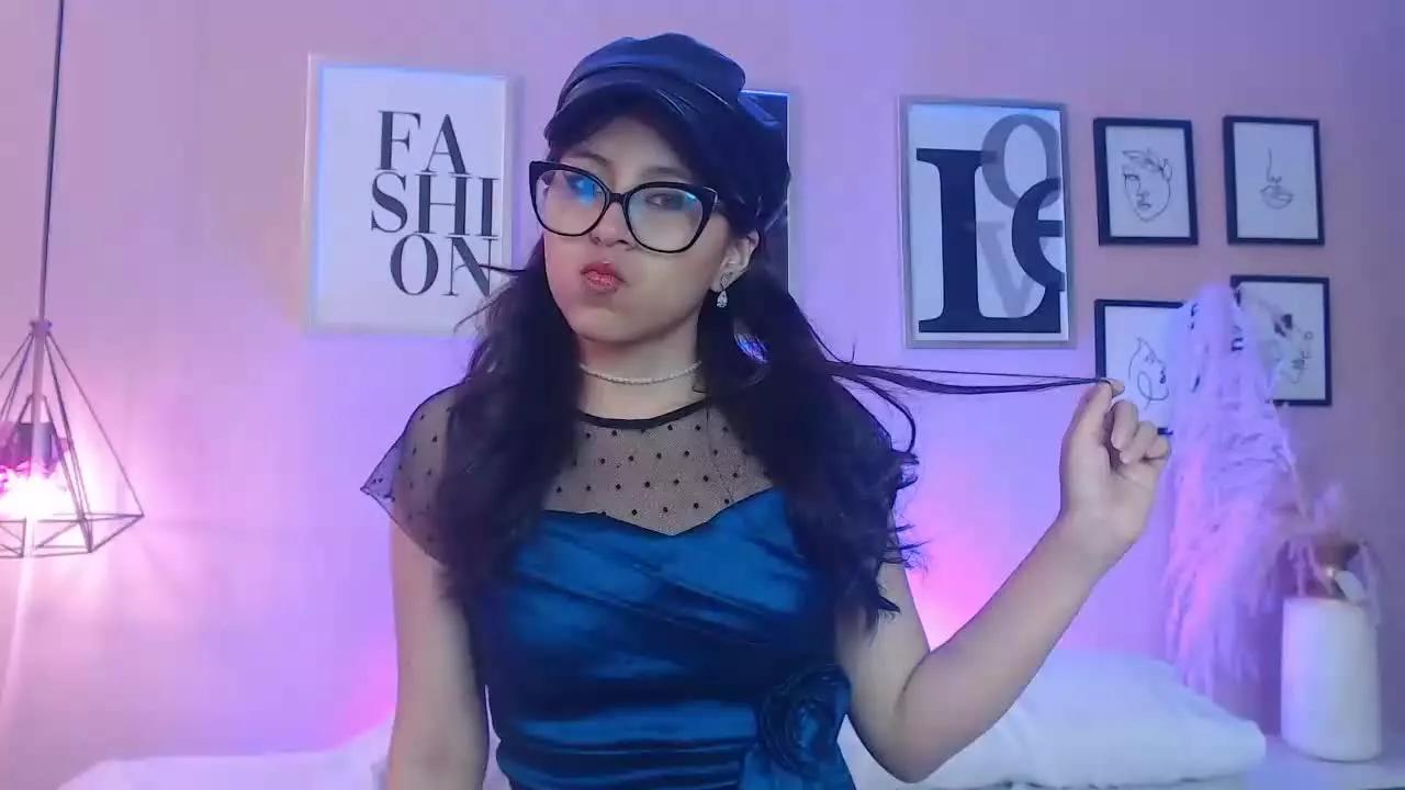 RoxxyMoon from Streamray