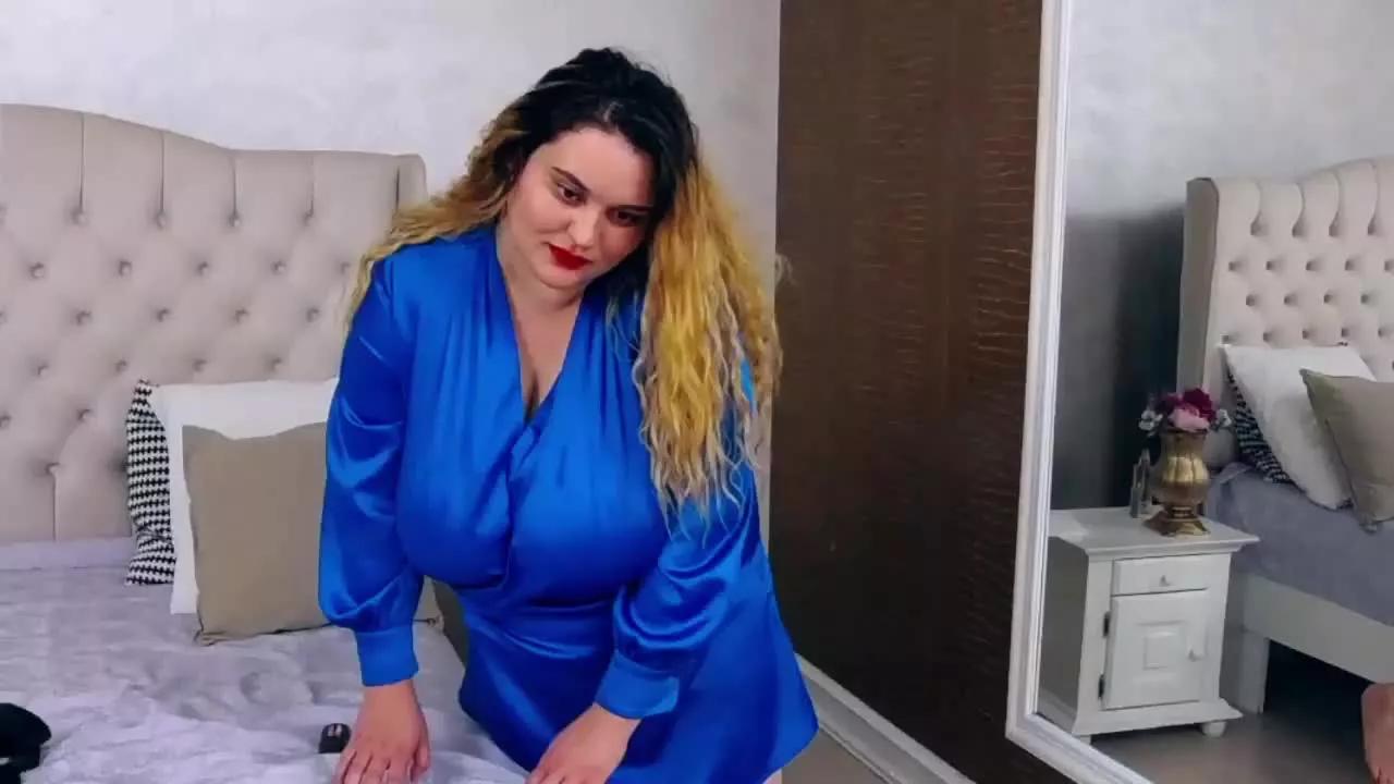 SaraCllaire from Streamray