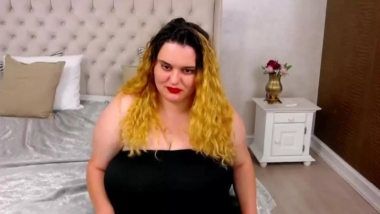 SaraCllaire from Streamray