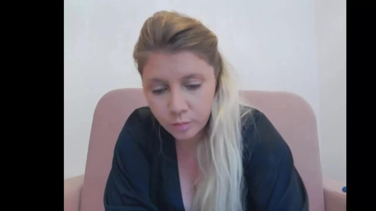 Sarrah8 from Streamray
