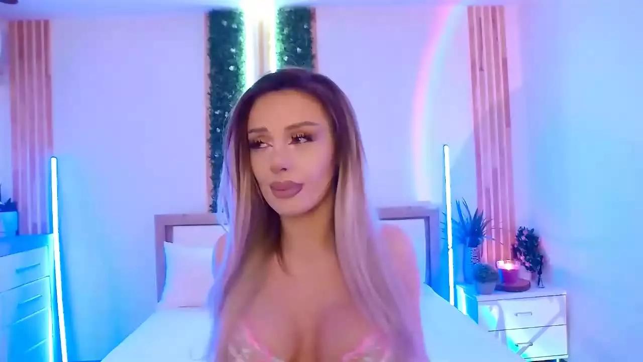 STEPHANIE01 webcams show profile image 