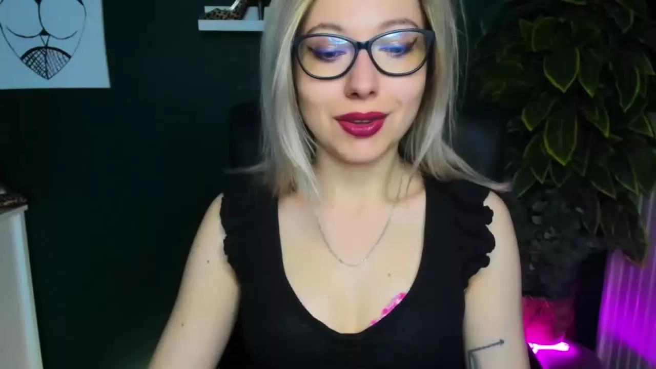 Tasty_Heidi webcams show profile image 