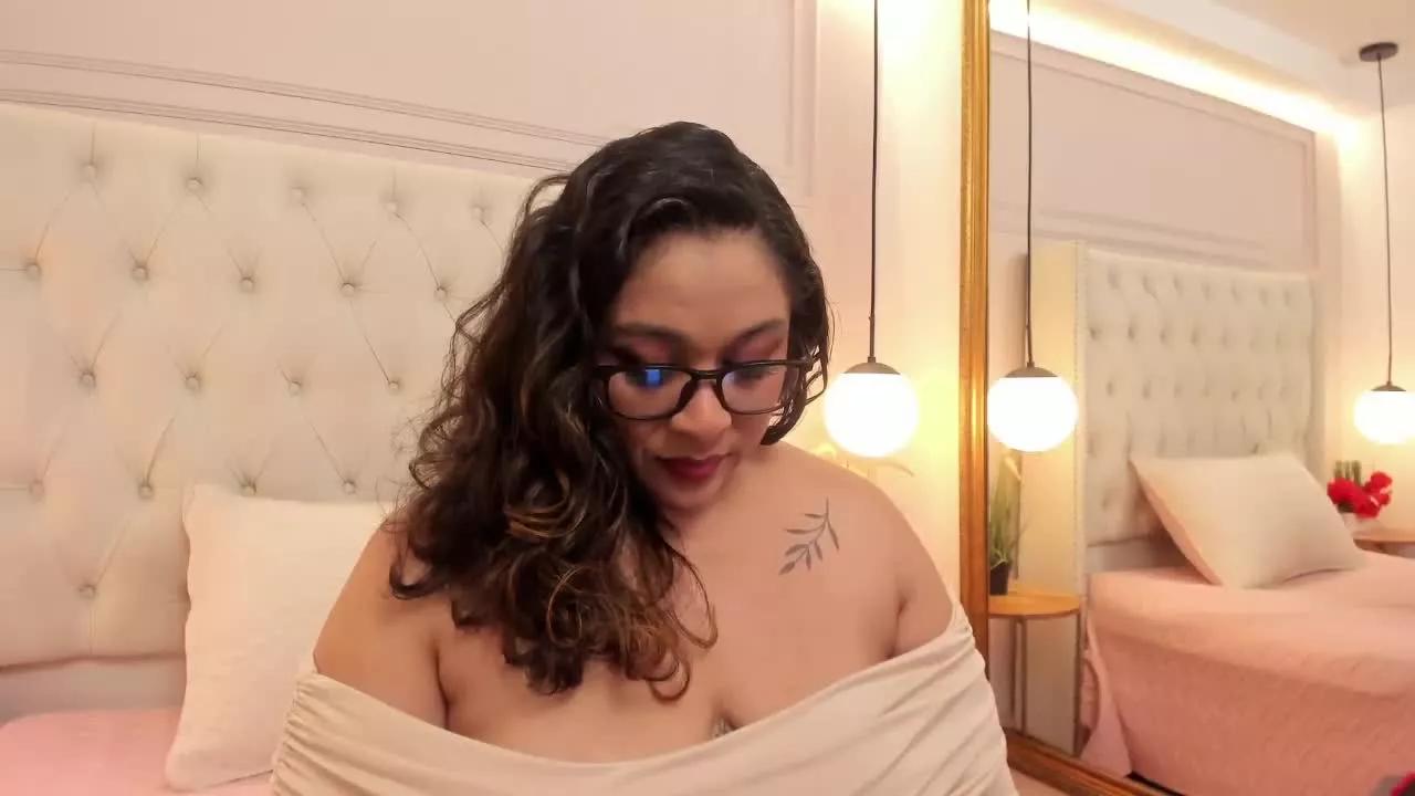 ViickyLee from Streamray