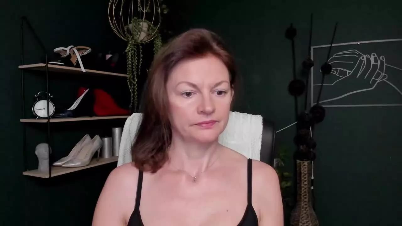 VivianTasty webcams show profile image 