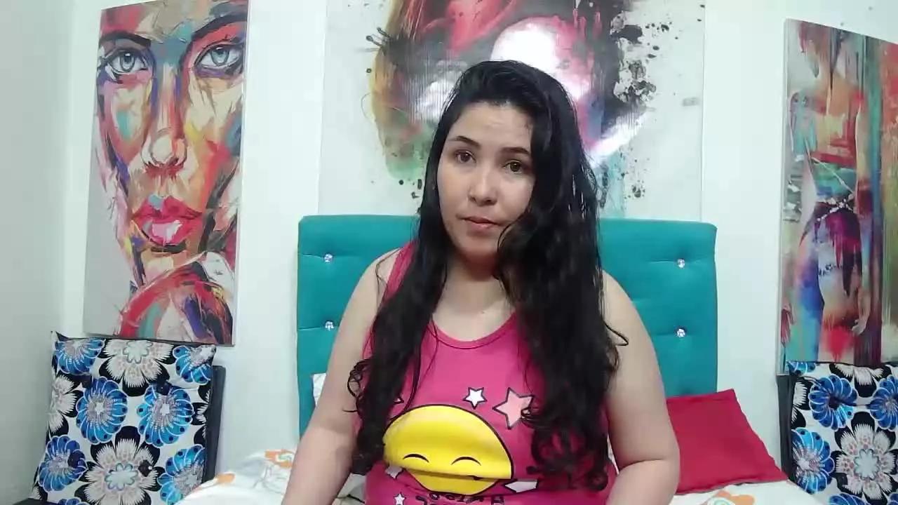 ZoilaQueen webcams show profile image 