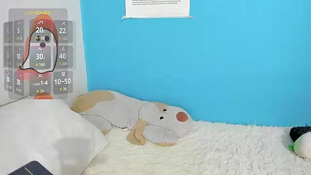 -EMILY_SWAN- from StripChat is Freechat