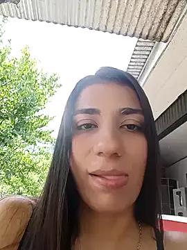 -juicy_ from StripChat is Freechat