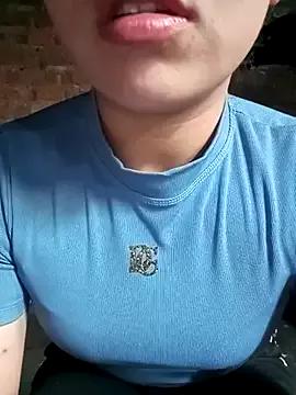 -Lanaa- from StripChat is Freechat