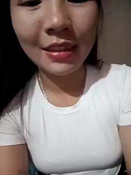 -Lanaa- from StripChat is Freechat