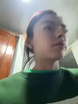 -Naomii webcams show profile image 